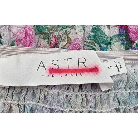 Women's - ASTR The Label Floral Smocked Blouse, Size Small - Picture 5 of 8